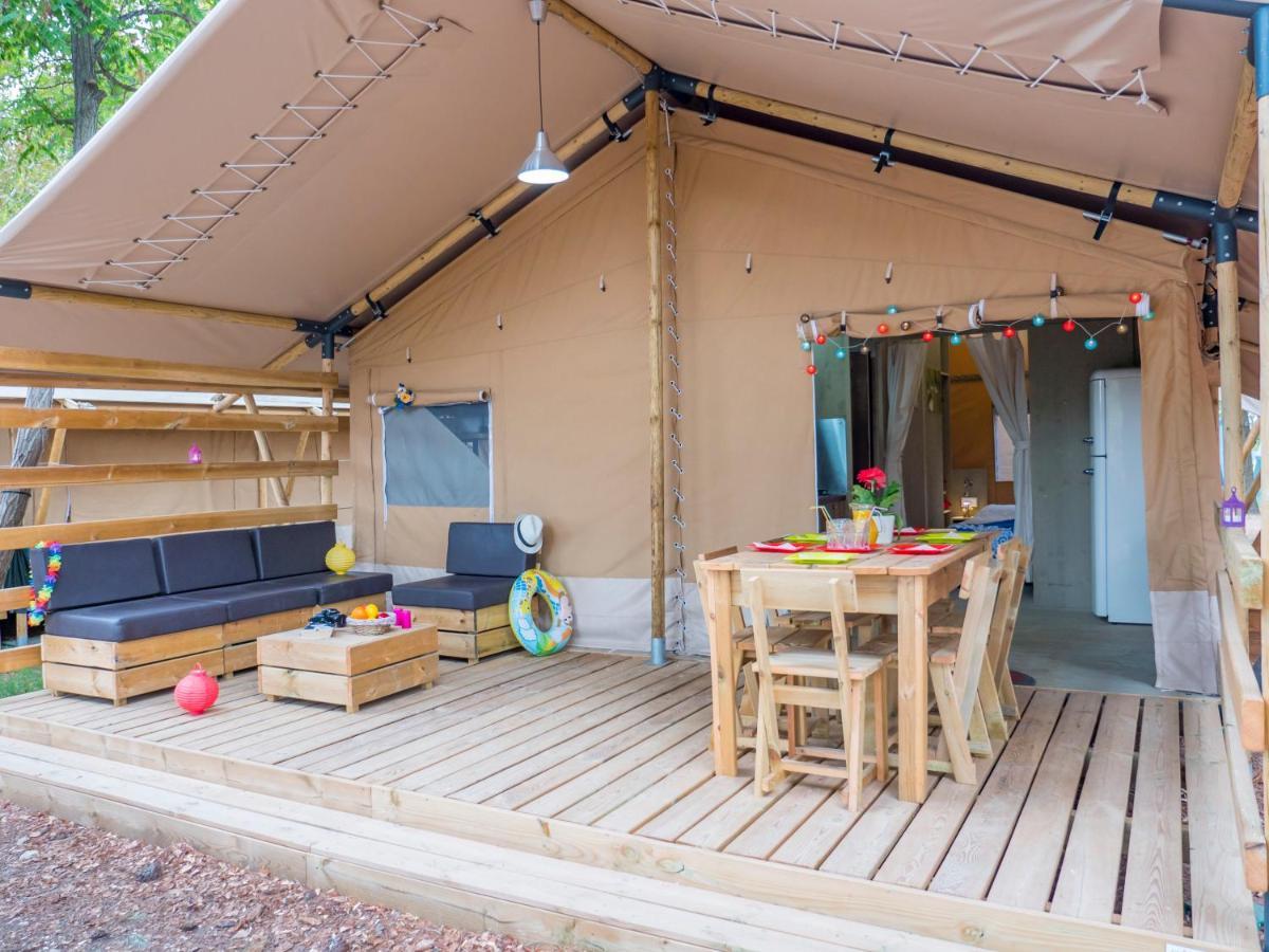 Vacanceselect Premium Lodge Polari โรวีน ภายนอก รูปภาพ