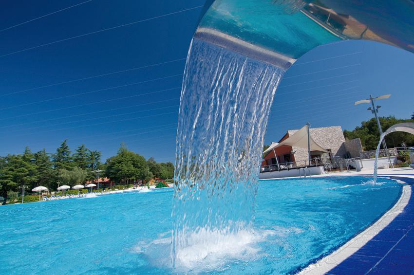 Vacanceselect Premium Lodge Polari โรวีน ภายนอก รูปภาพ