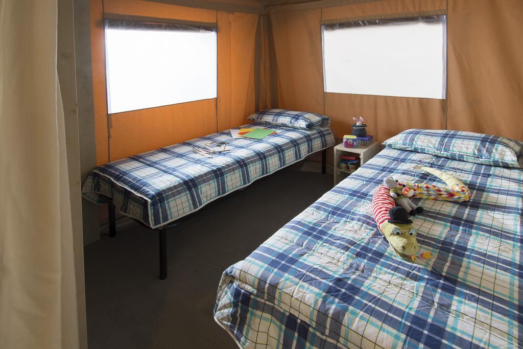 Vacanceselect Premium Lodge Polari โรวีน ภายนอก รูปภาพ